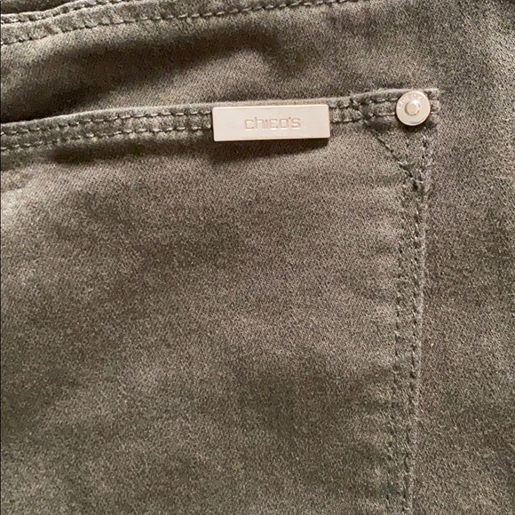 Chico’s “So Slimming GirlFriend Ankle” pants Sz 6 - Picture 6 of 8